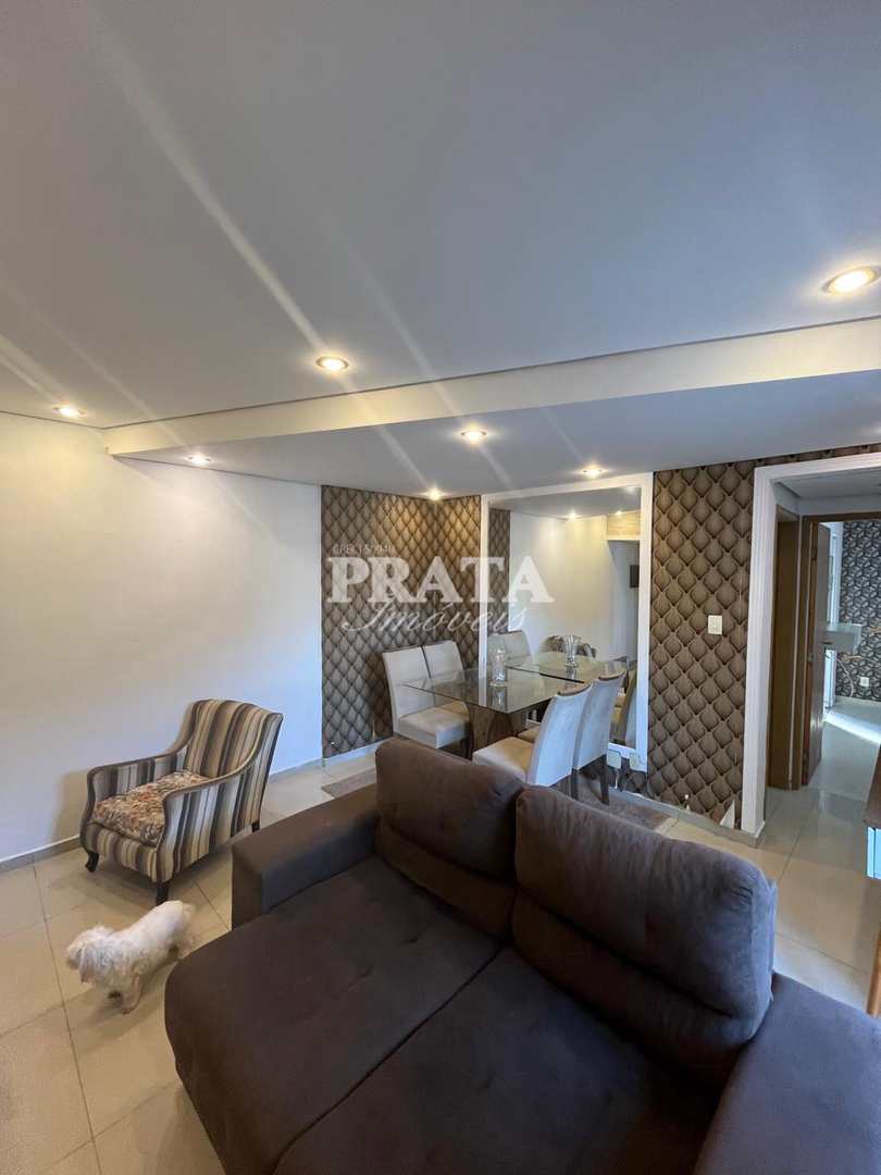 Apartamento à venda com 2 quartos, 70m² - Foto 4