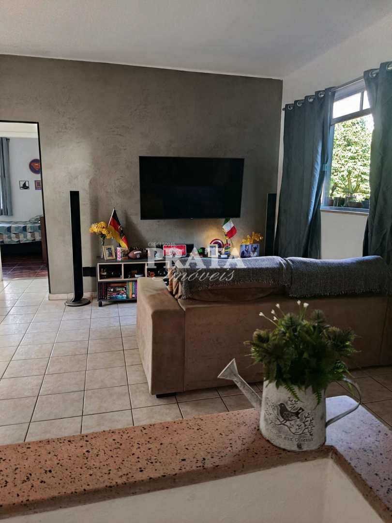 Apartamento à venda com 2 quartos, 70m² - Foto 4