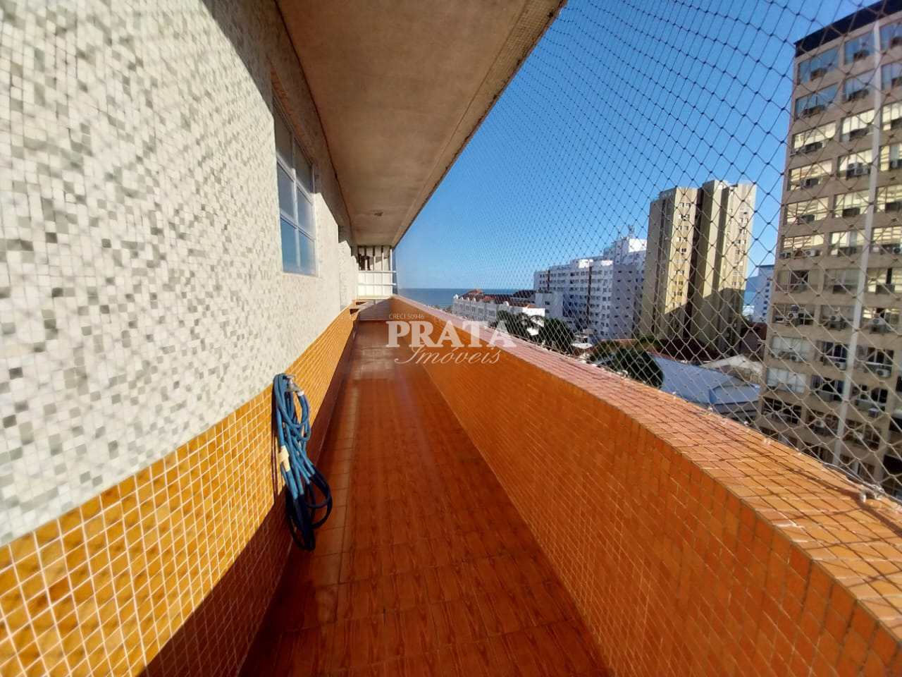 GONZAGA SANTOS 3 DORMITÓRIOS 1 SUÍTE PRÓXIMOÀ PRAIA