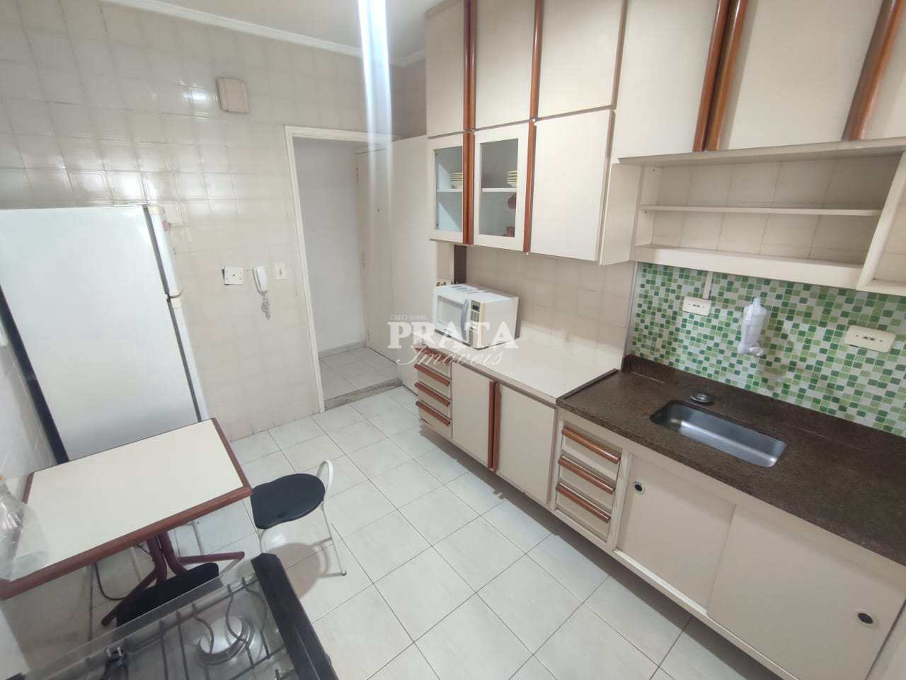 Apartamento para alugar com 2 quartos, 90m² - Foto 12