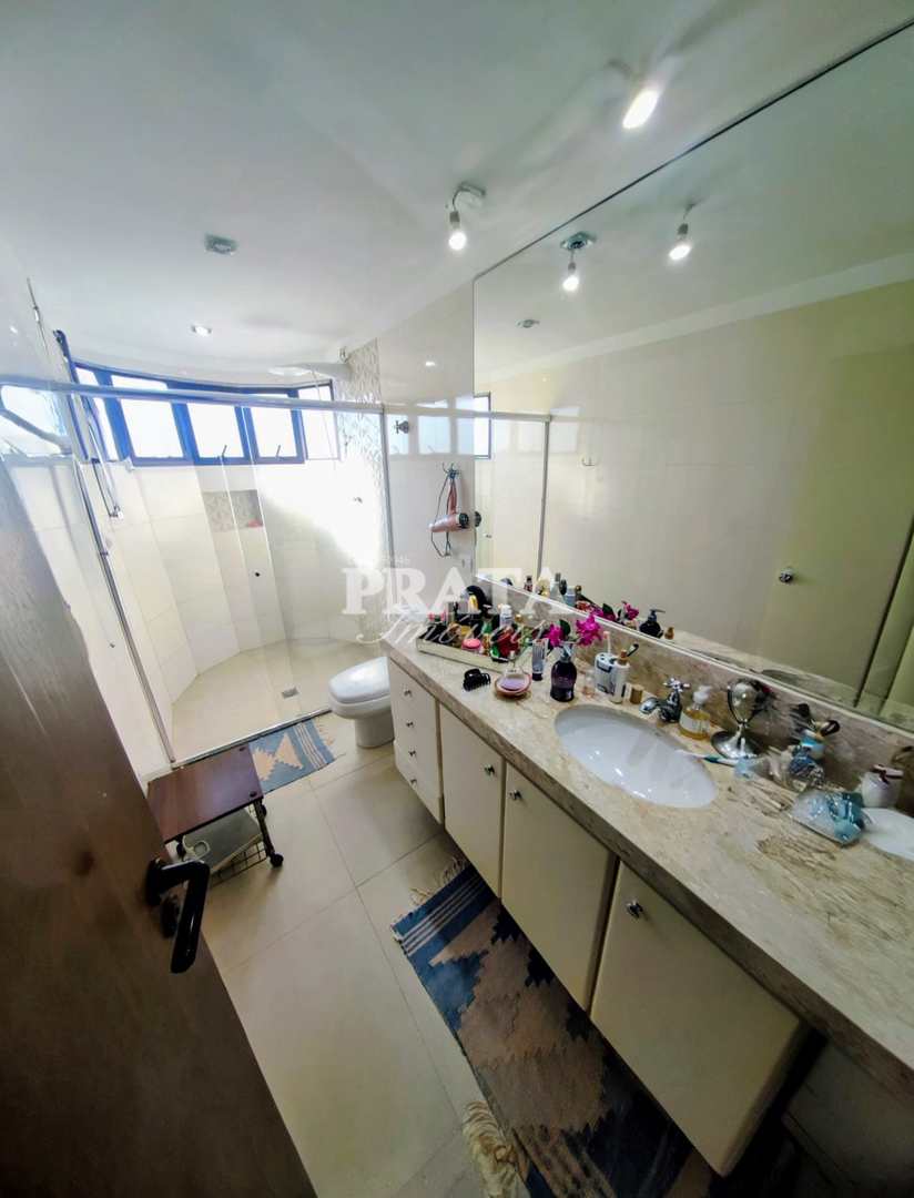 Apartamento para alugar com 3 quartos, 170m² - Foto 20