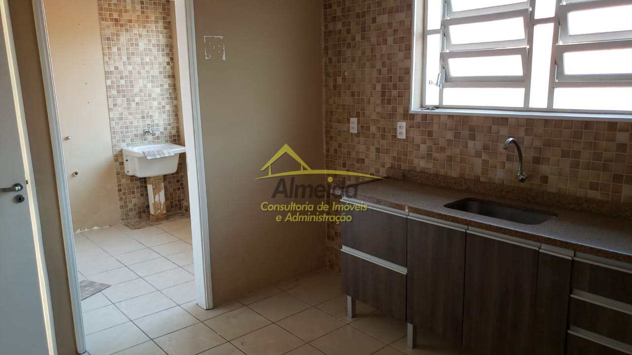 Apartamento à venda com 3 quartos, 98m² - Foto 4