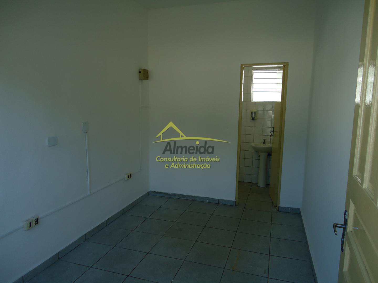 Depósito-Galpão-Armazém para alugar, 4000m² - Foto 4