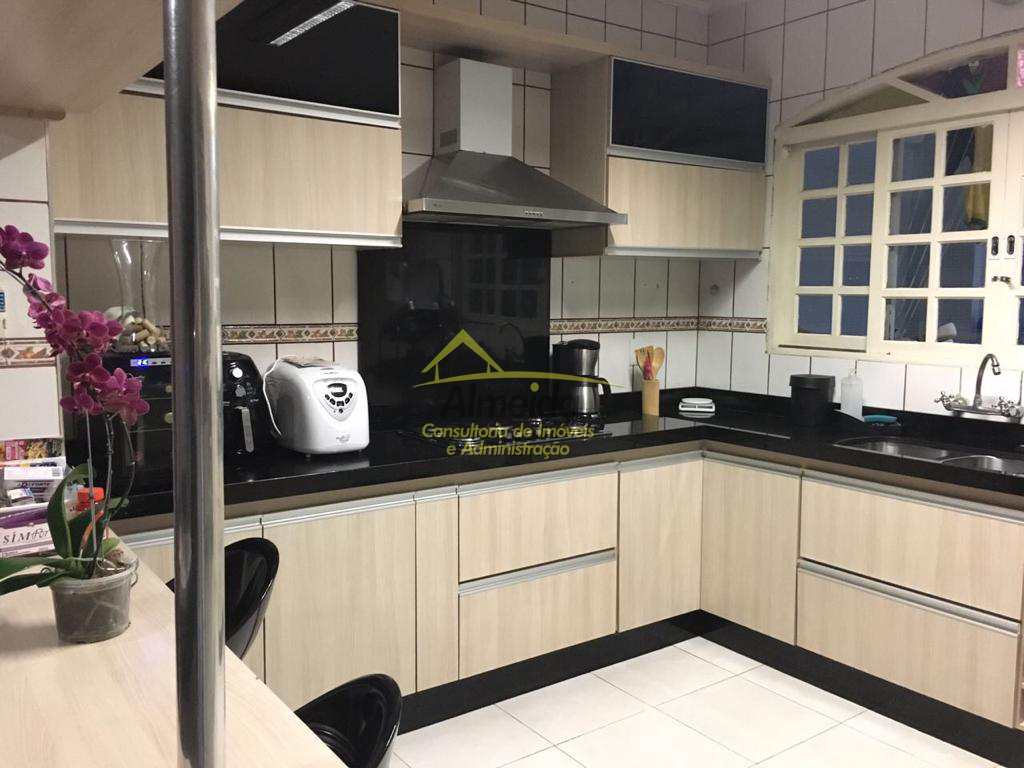 Sobrado à venda com 3 quartos, 184m² - Foto 21