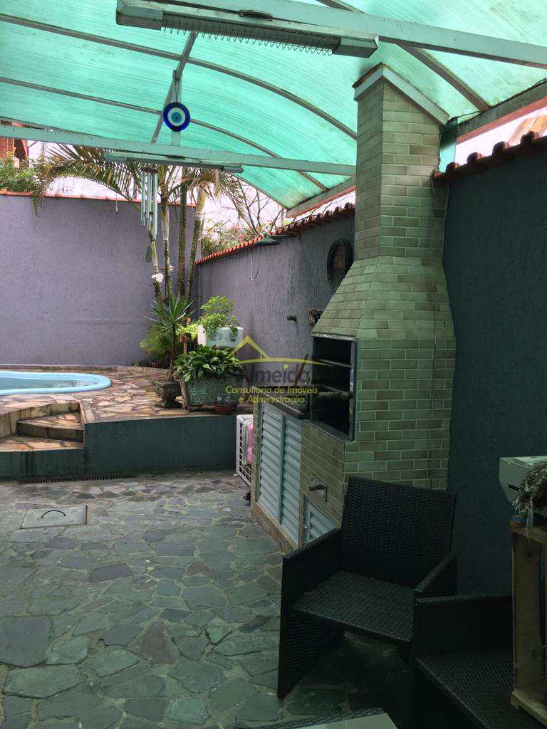 Sobrado à venda com 3 quartos, 184m² - Foto 18