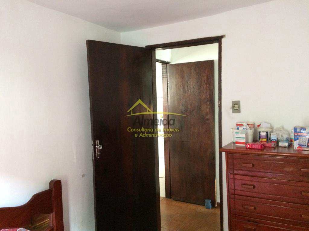 Casa à venda com 3 quartos, 240m² - Foto 8