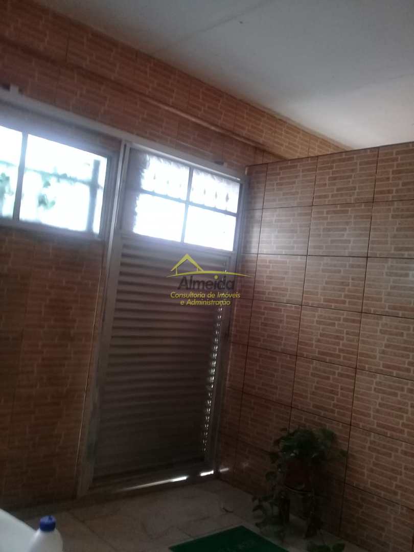 Casa à venda com 4 quartos, 100m² - Foto 16