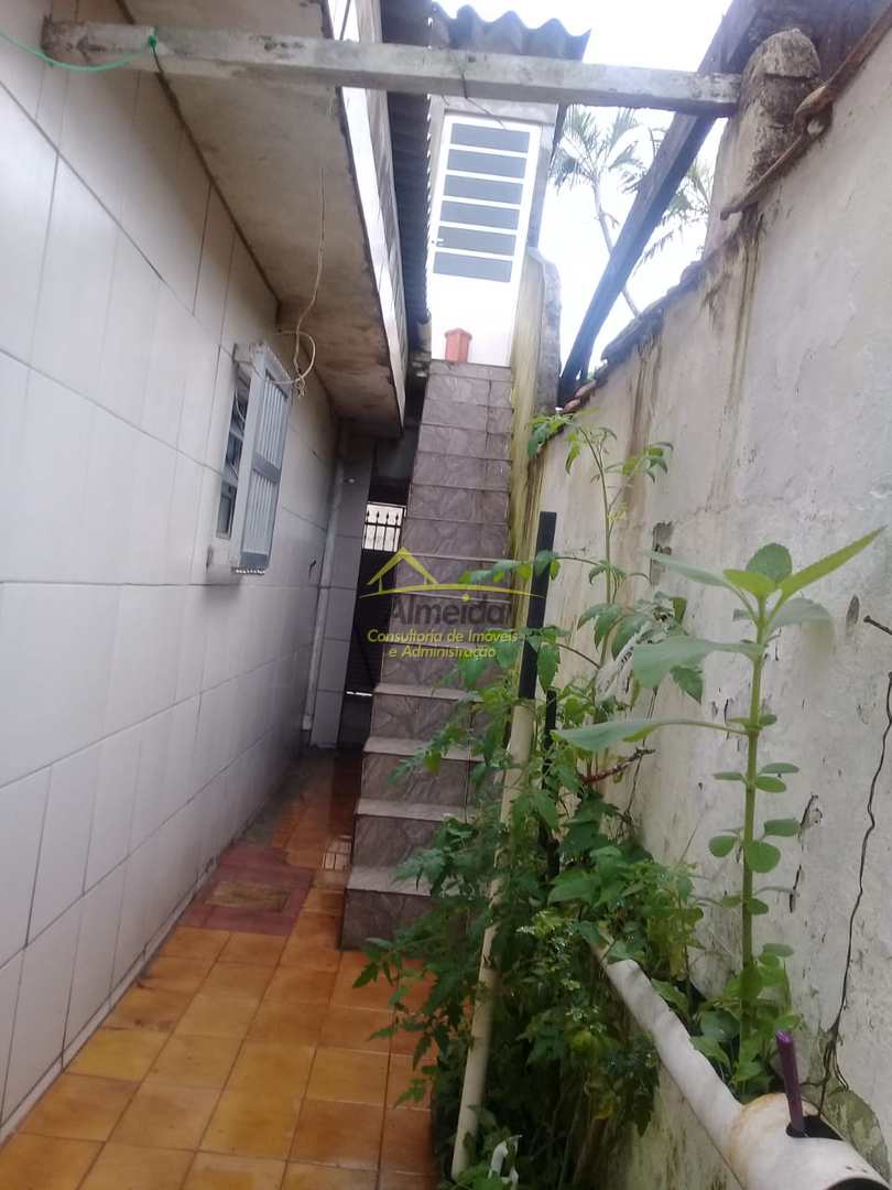 Casa à venda com 4 quartos, 100m² - Foto 6