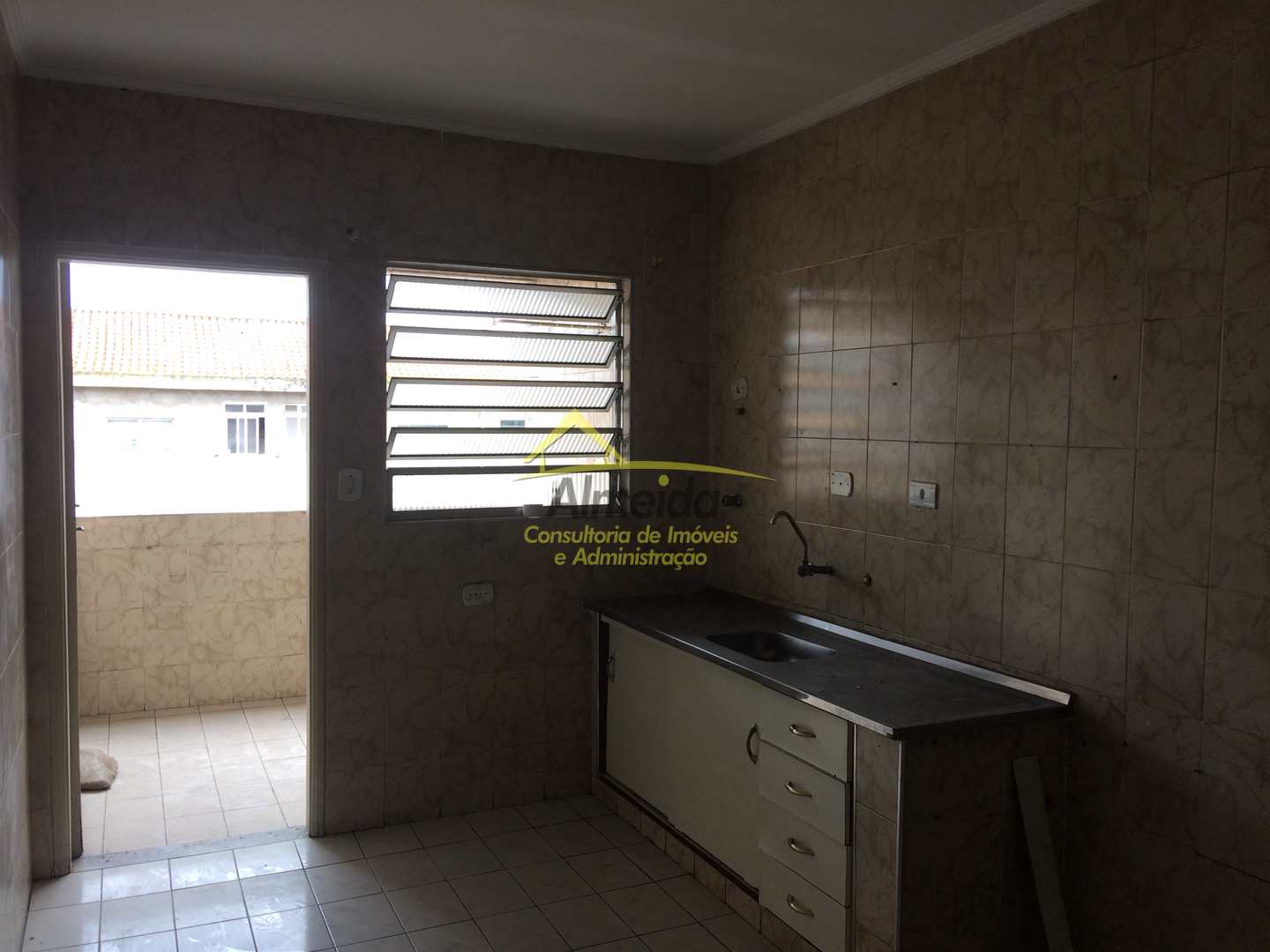 Apartamento à venda com 1 quarto, 55m² - Foto 2