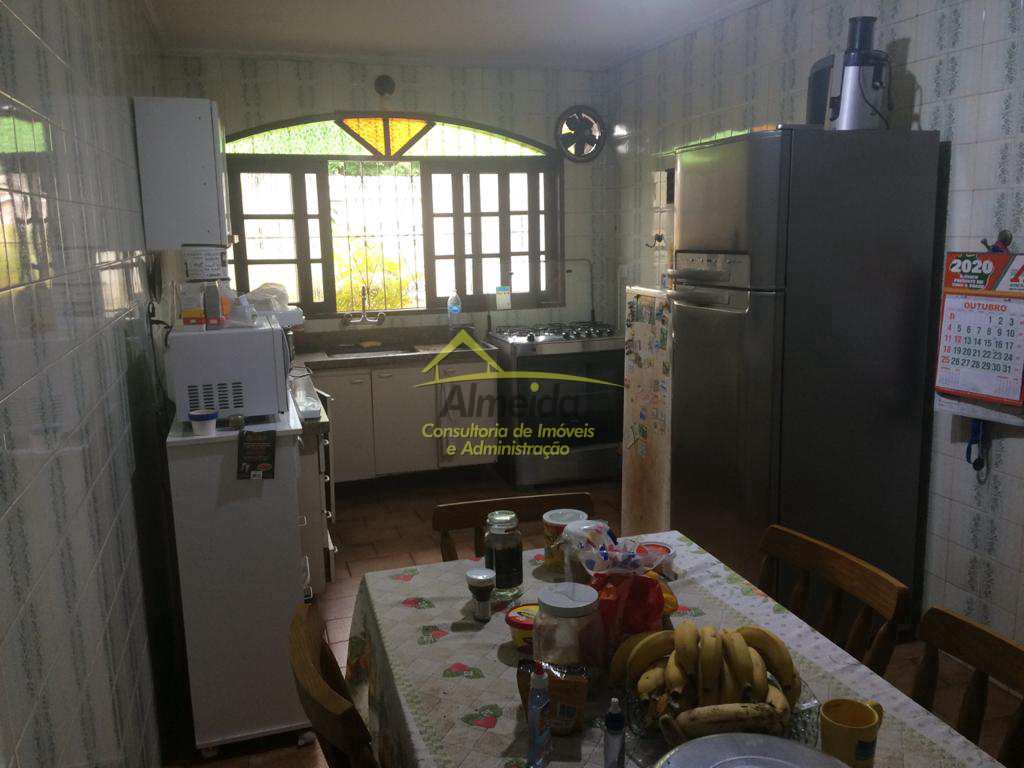 Sobrado à venda com 3 quartos, 198m² - Foto 6