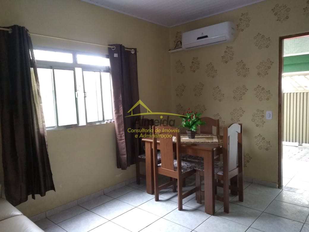 Casa à venda com 2 quartos, 80m² - Foto 4