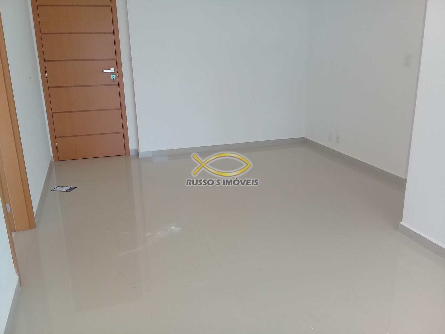 Apartamento à venda com 2 quartos, 78m² - Foto 3