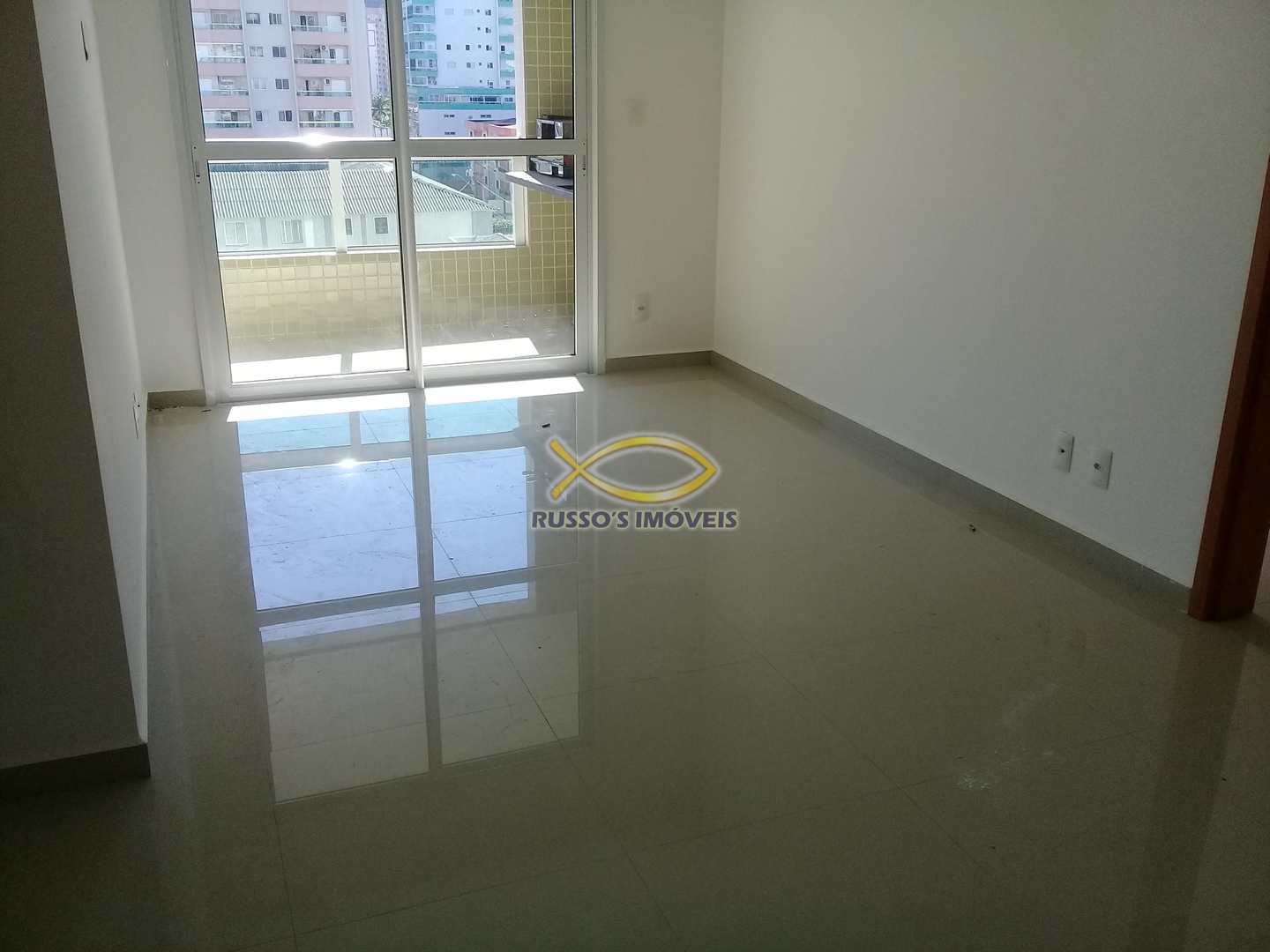 Apartamento à venda com 2 quartos, 78m² - Foto 2