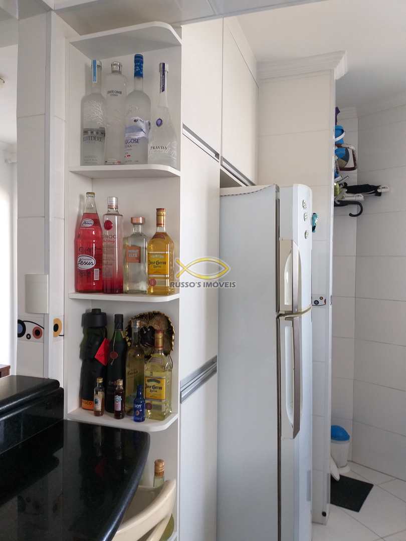 Apartamento à venda com 2 quartos, 80m² - Foto 11