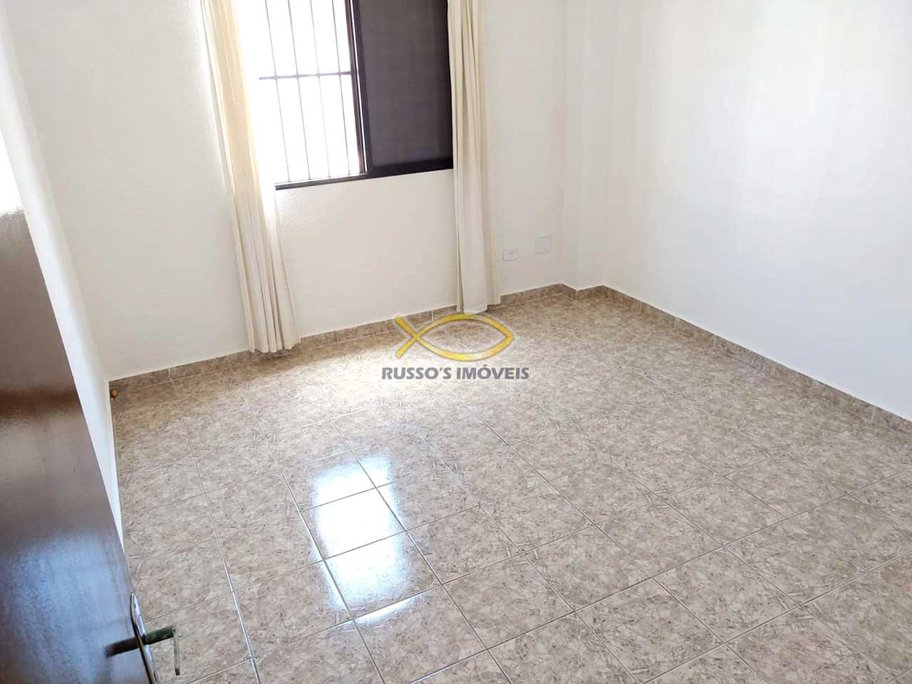 Apartamento à venda com 1 quarto, 45m² - Foto 4