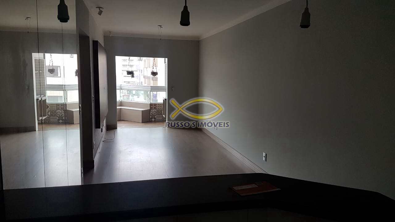 Apartamento à venda com 2 quartos, 78m² - Foto 4