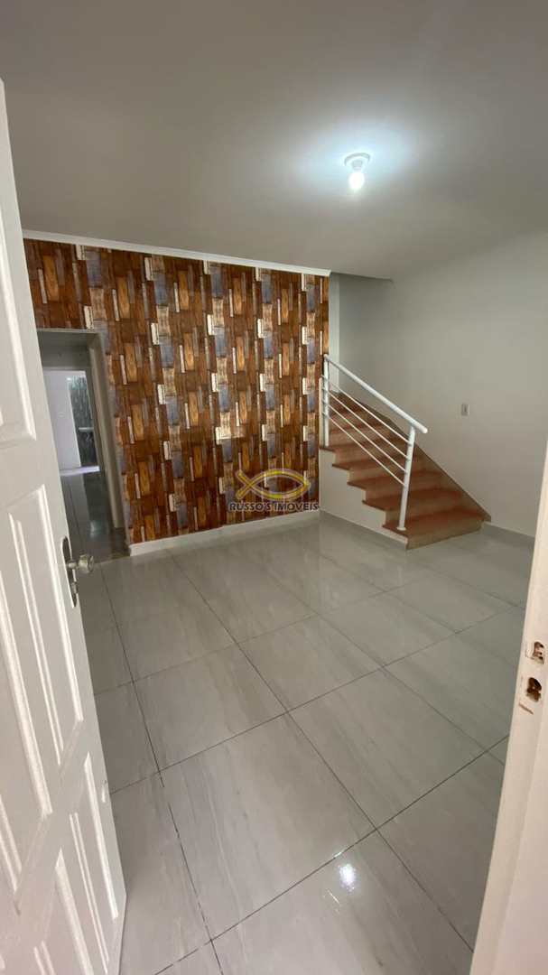 Sobrado à venda com 2 quartos, 90m² - Foto 4