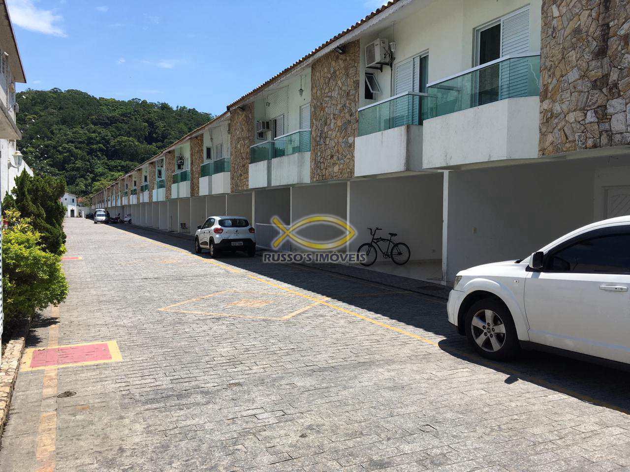 Sobrado à venda com 3 quartos, 132m² - Foto 1