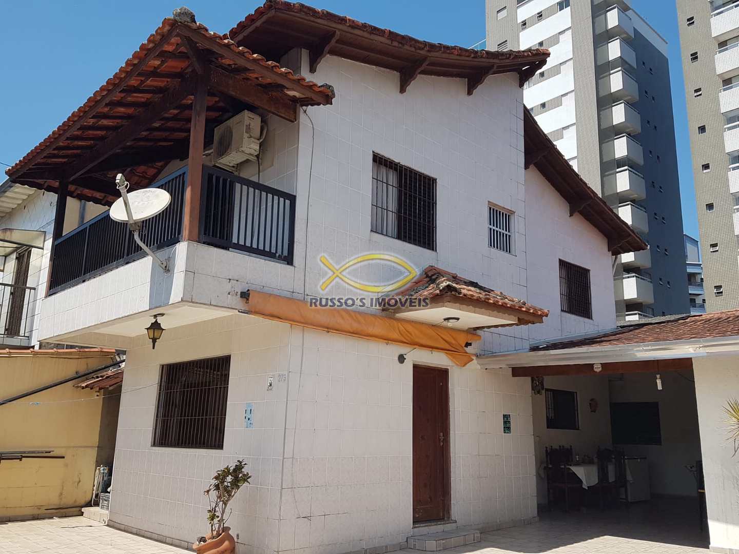 Sobrado à venda com 3 quartos, 243m² - Foto 1