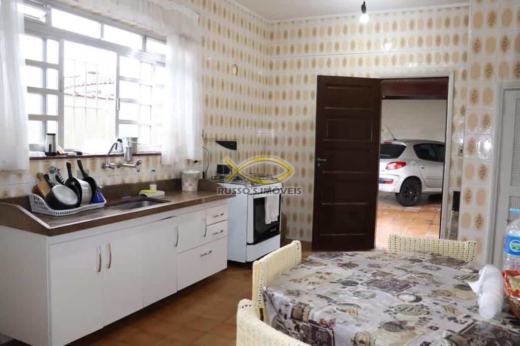 Casa à venda com 3 quartos, 234m² - Foto 11