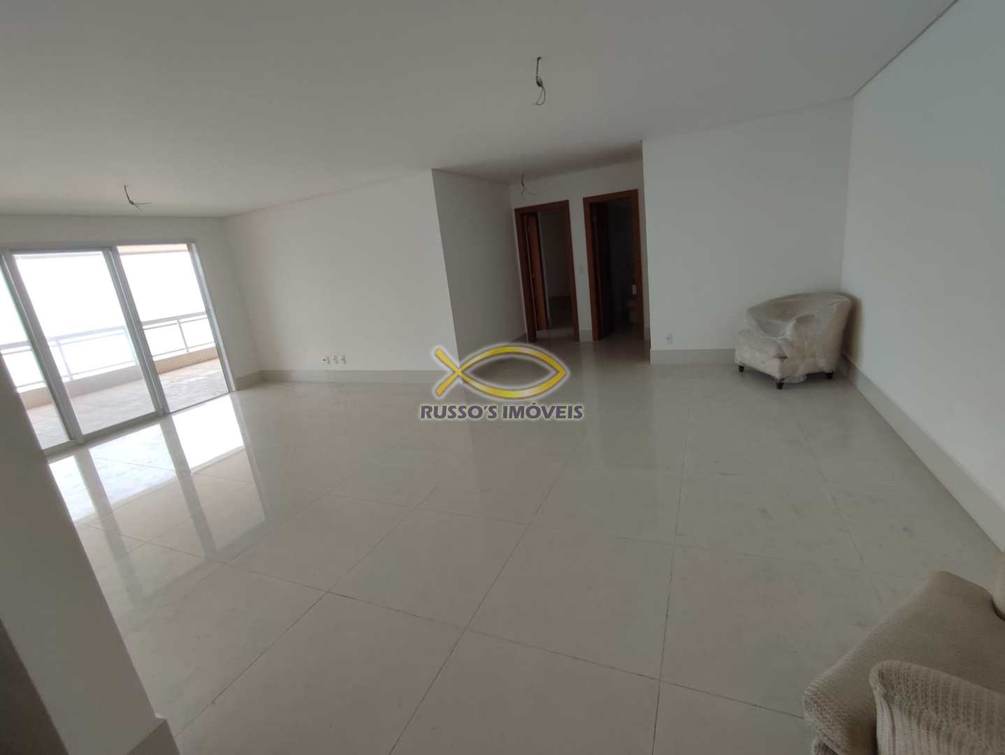 Apartamento à venda com 4 quartos, 250m² - Foto 5