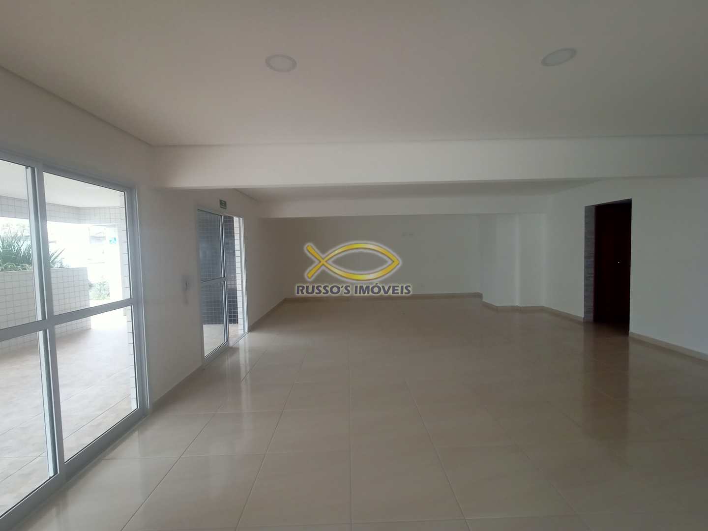 Apartamento à venda com 2 quartos, 62m² - Foto 27