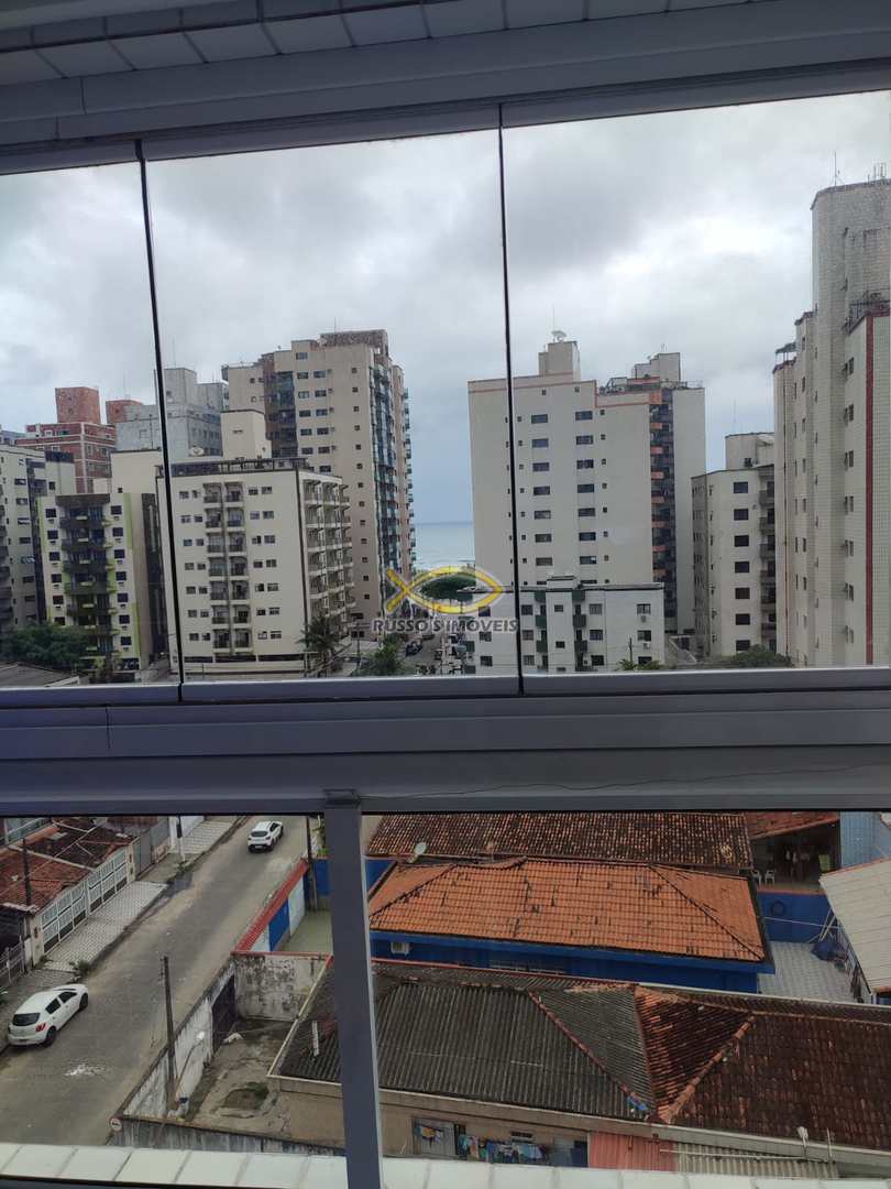 Apartamento à venda com 3 quartos, 136m² - Foto 3