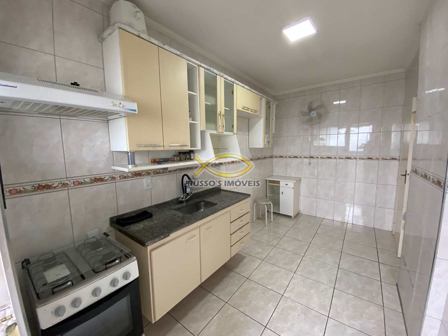 Apartamento à venda com 1 quarto, 56m² - Foto 8