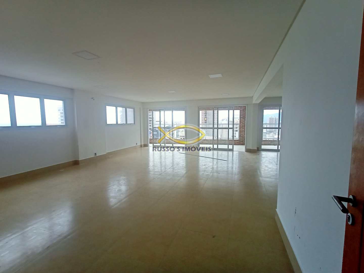 Apartamento à venda com 2 quartos, 100m² - Foto 20