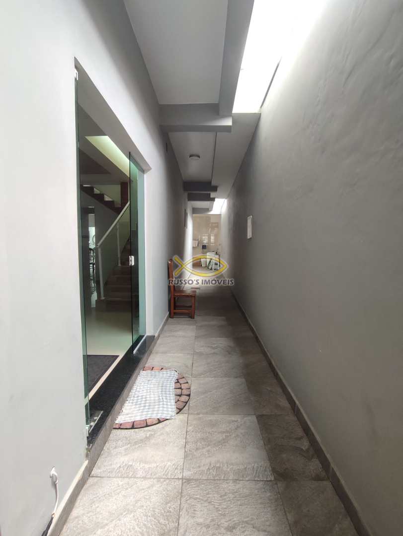 Sobrado à venda com 7 quartos, 350m² - Foto 3