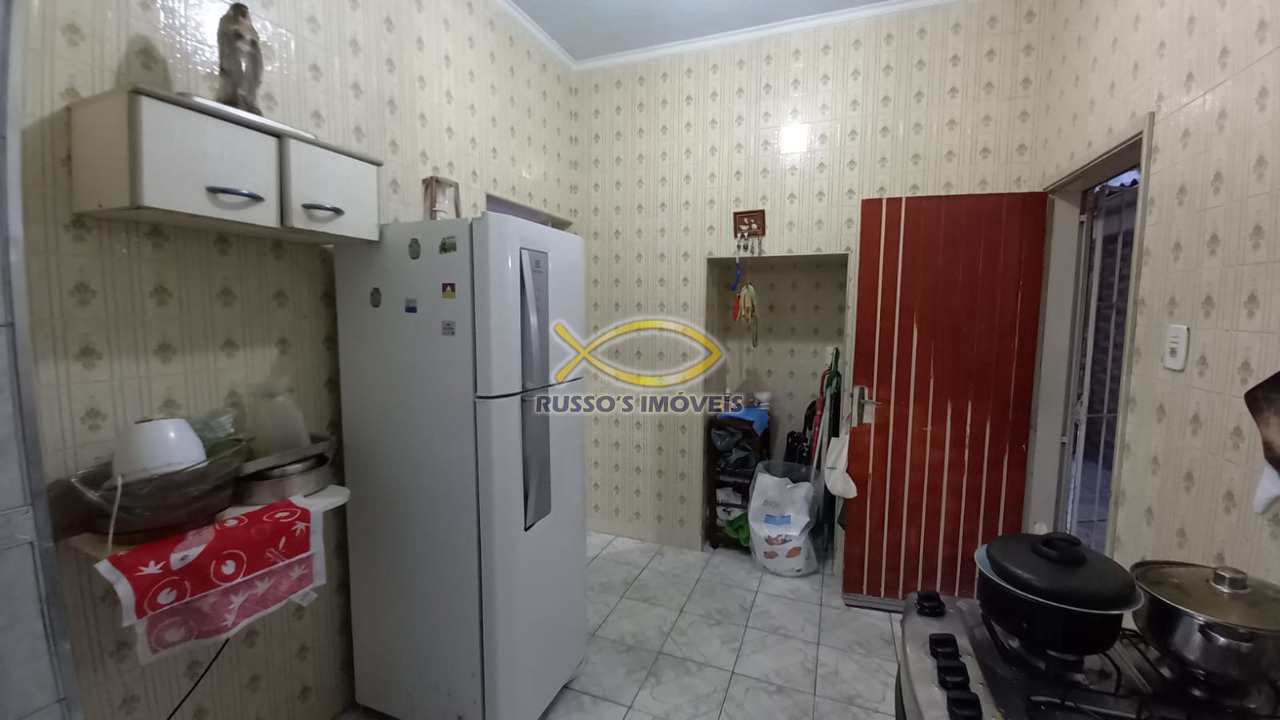 Casa à venda com 2 quartos, 70m² - Foto 8