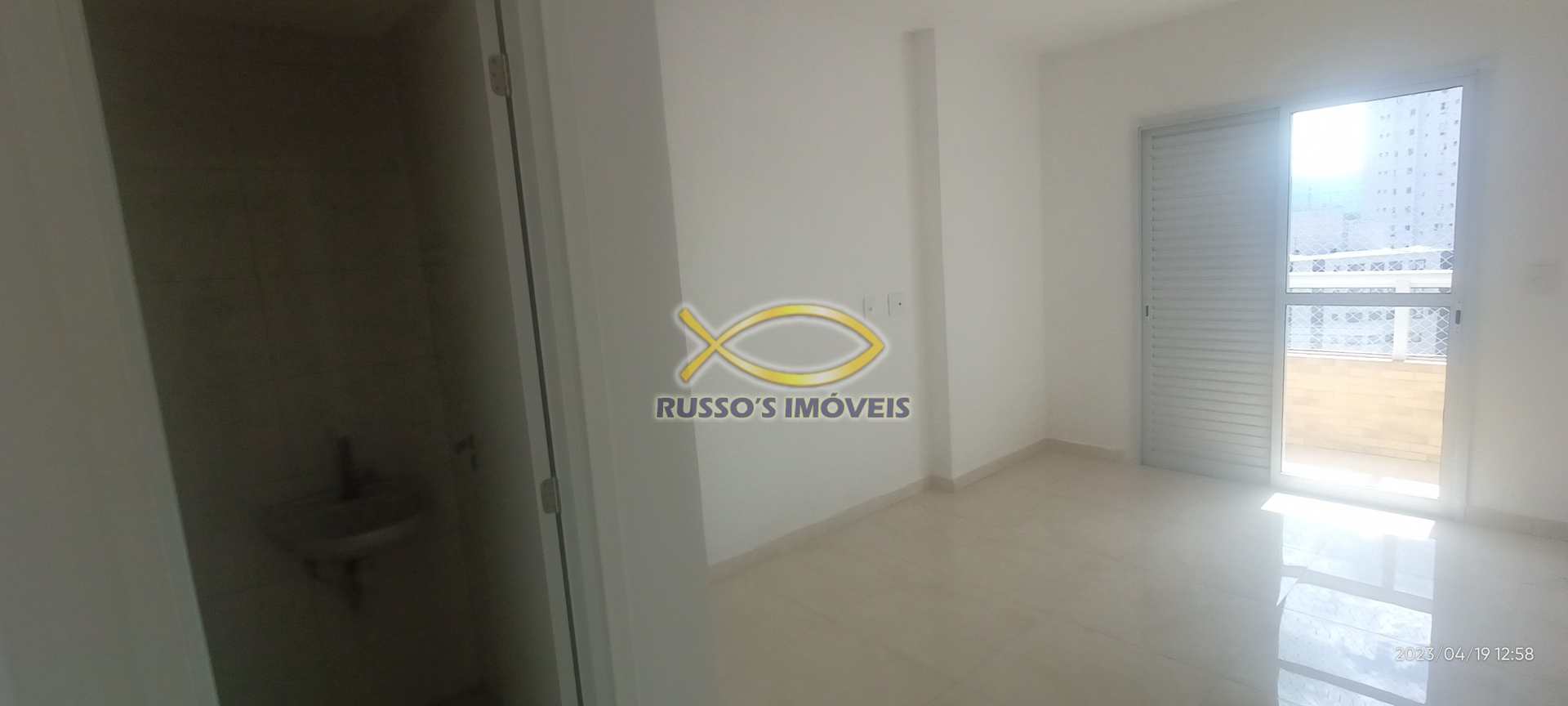 Apartamento à venda com 2 quartos, 77m² - Foto 2