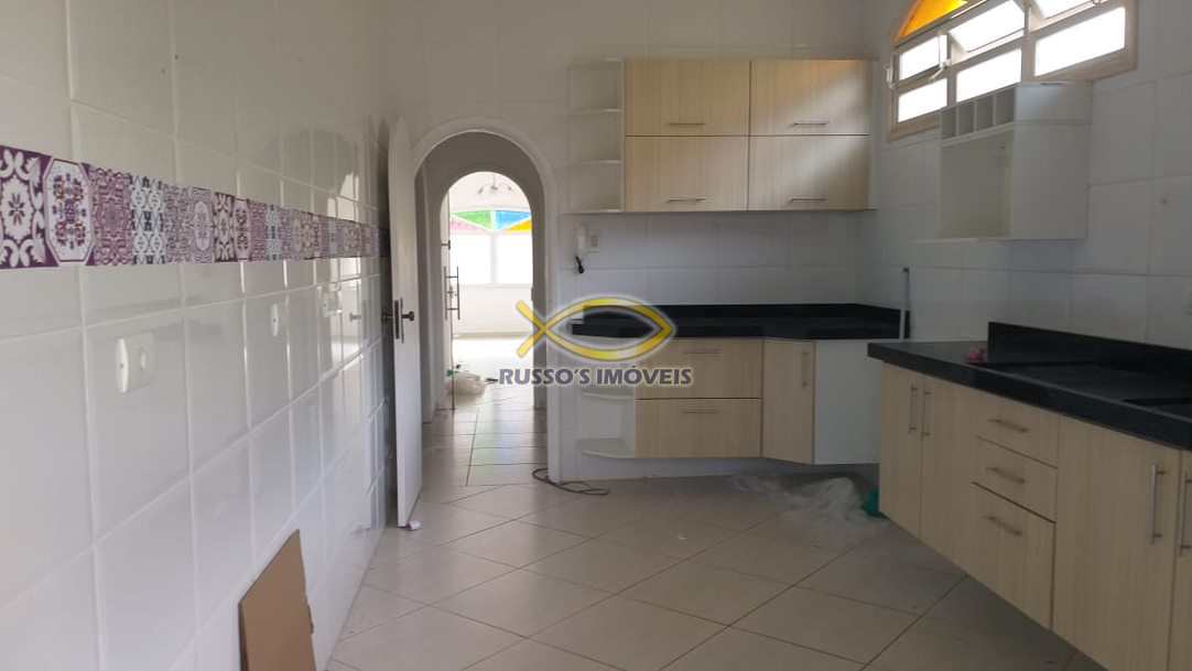 Casa à venda com 3 quartos, 131m² - Foto 13