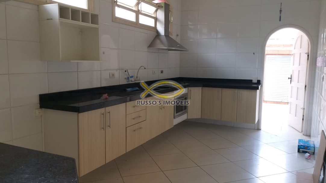 Casa à venda com 3 quartos, 131m² - Foto 12