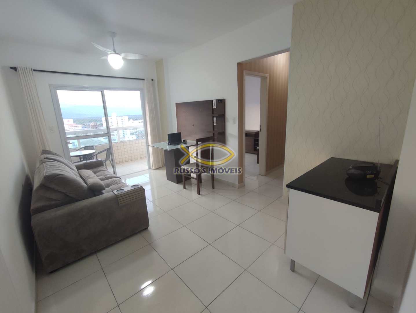 Apartamento à venda com 2 quartos, 67m² - Foto 2