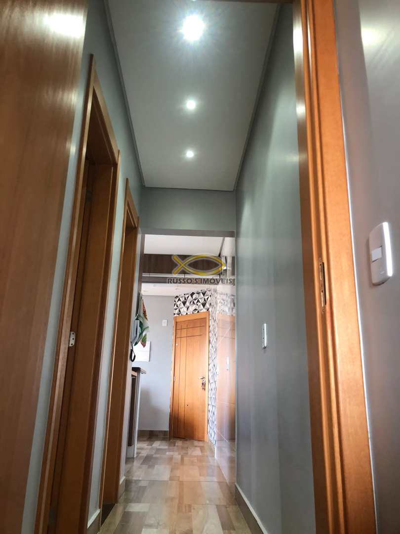 Apartamento à venda com 2 quartos, 65m² - Foto 17