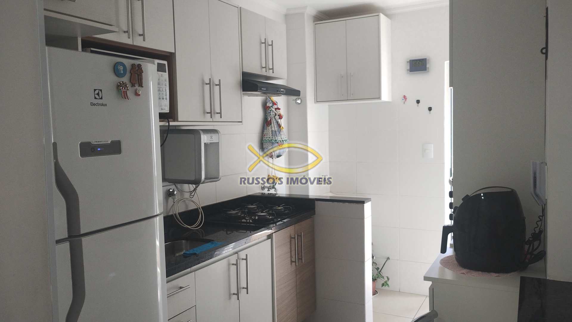 Apartamento à venda com 2 quartos, 63m² - Foto 9