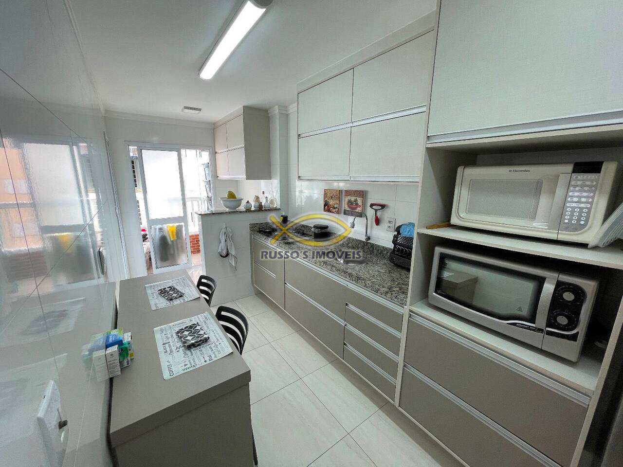 Apartamento à venda com 2 quartos, 86m² - Foto 11