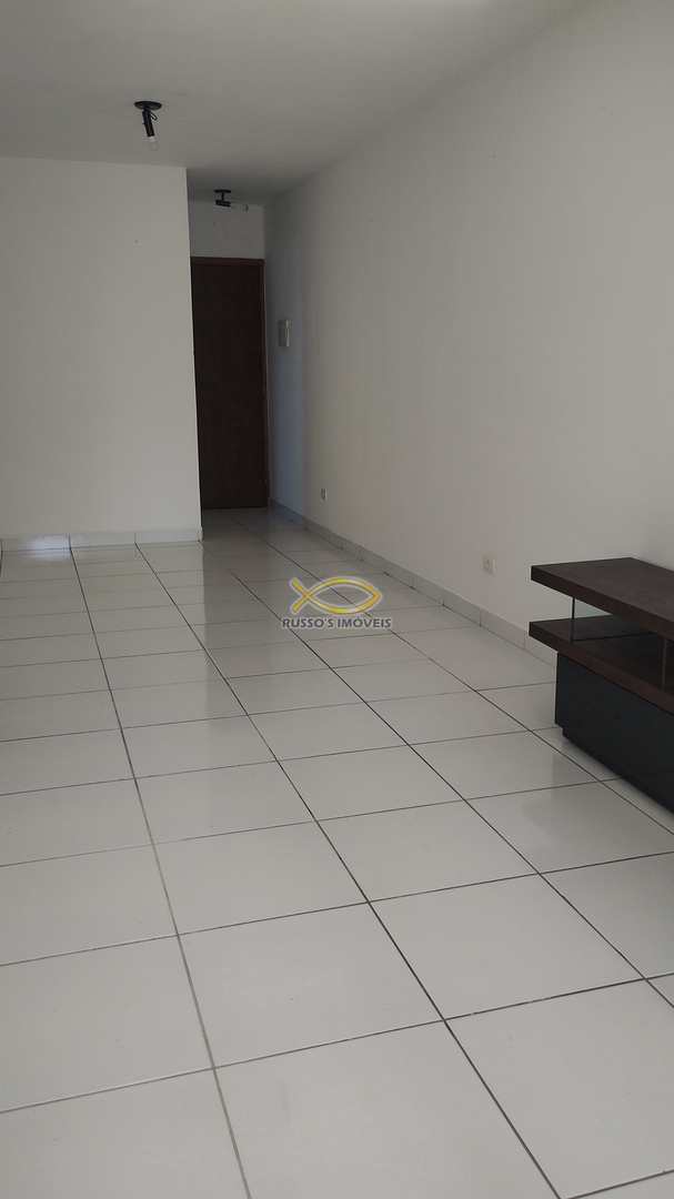 Apartamento à venda com 2 quartos, 82m² - Foto 3