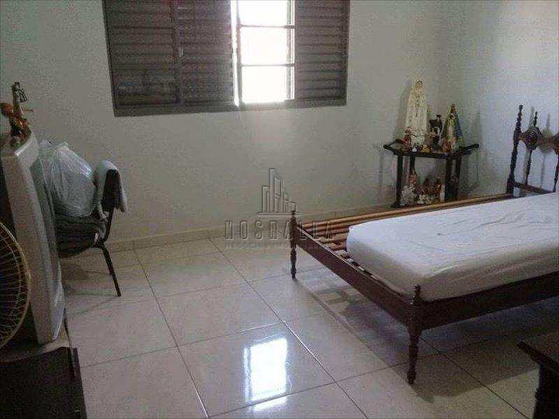 Casa à venda com 4 quartos, 160m² - Foto 9