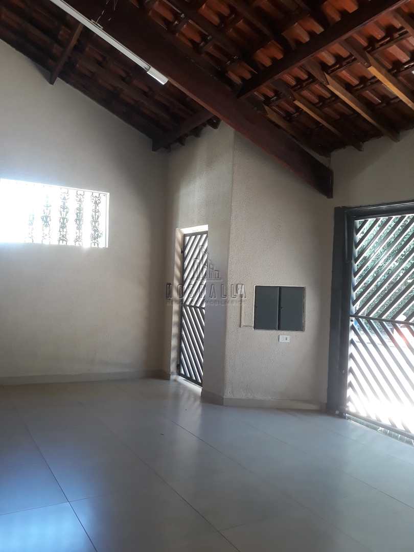 Casa à venda com 3 quartos, 340m² - Foto 1