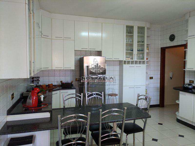 Sobrado à venda com 3 quartos, 206m² - Foto 27