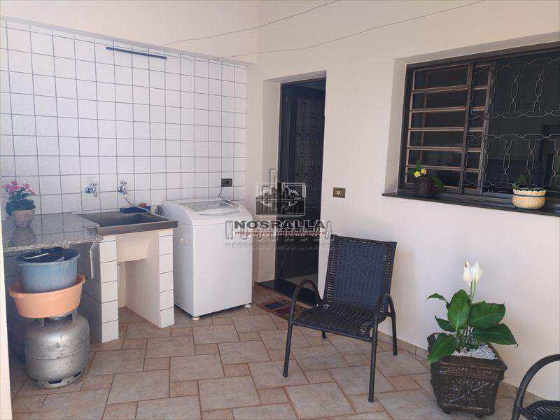 Sobrado à venda com 3 quartos, 206m² - Foto 29