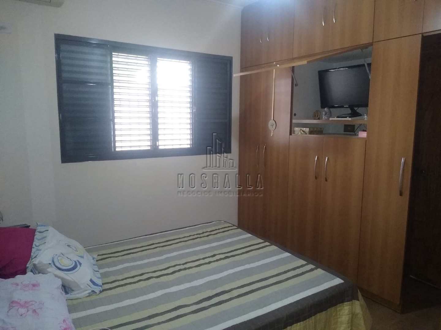 Casa à venda com 3 quartos, 366m² - Foto 17