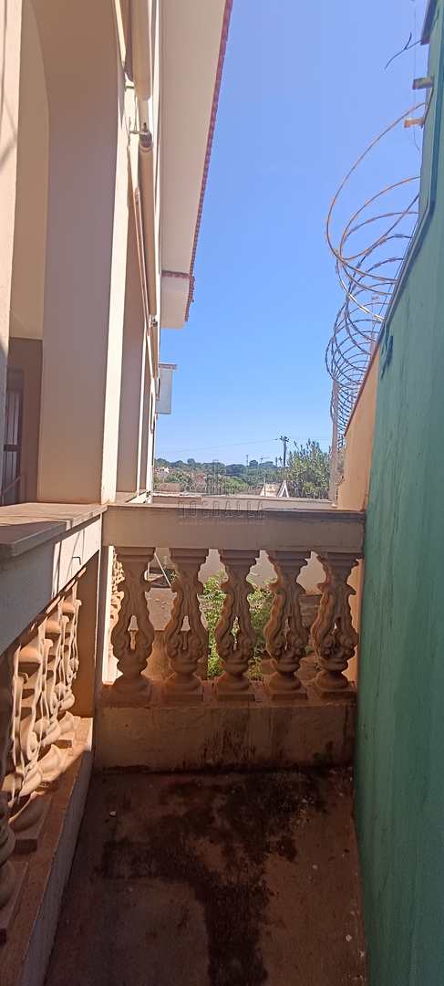Sobrado para alugar com 3 quartos, 460m² - Foto 1