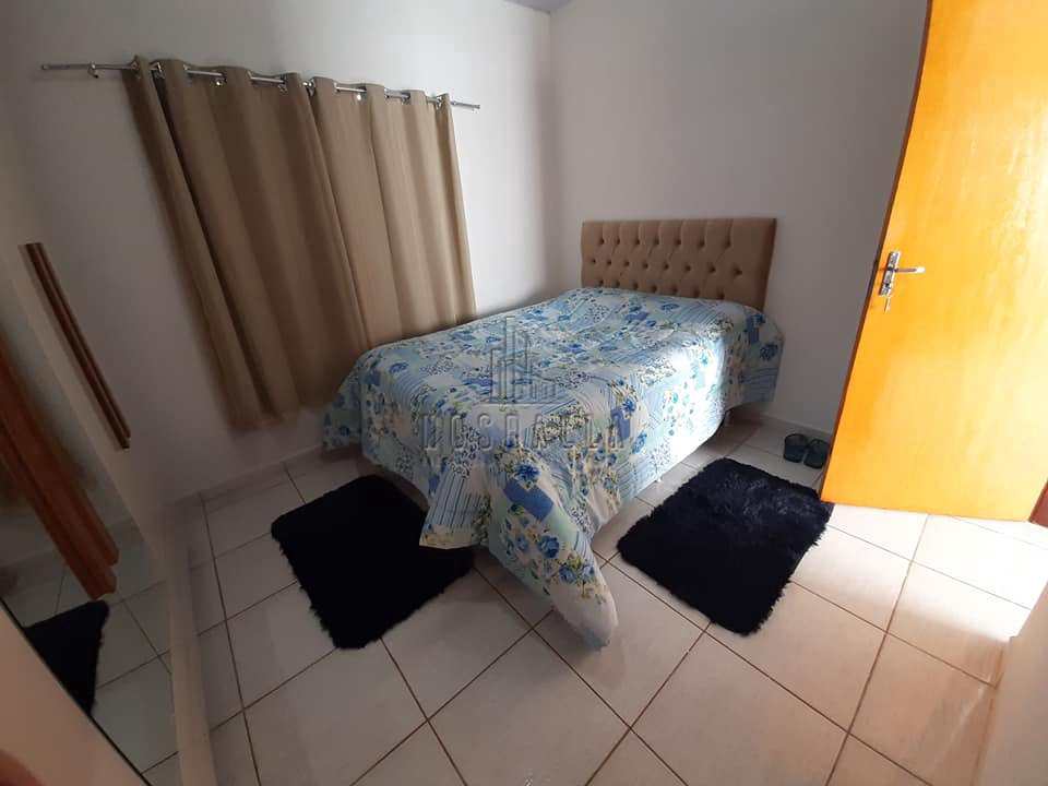 Casa à venda com 3 quartos, 89m² - Foto 2