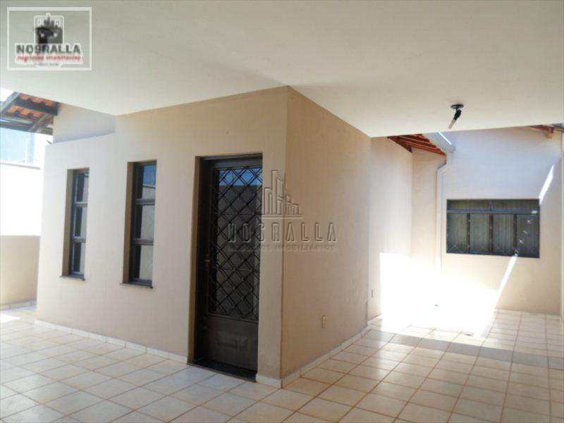 Casa à venda com 2 quartos, 186m² - Foto 18