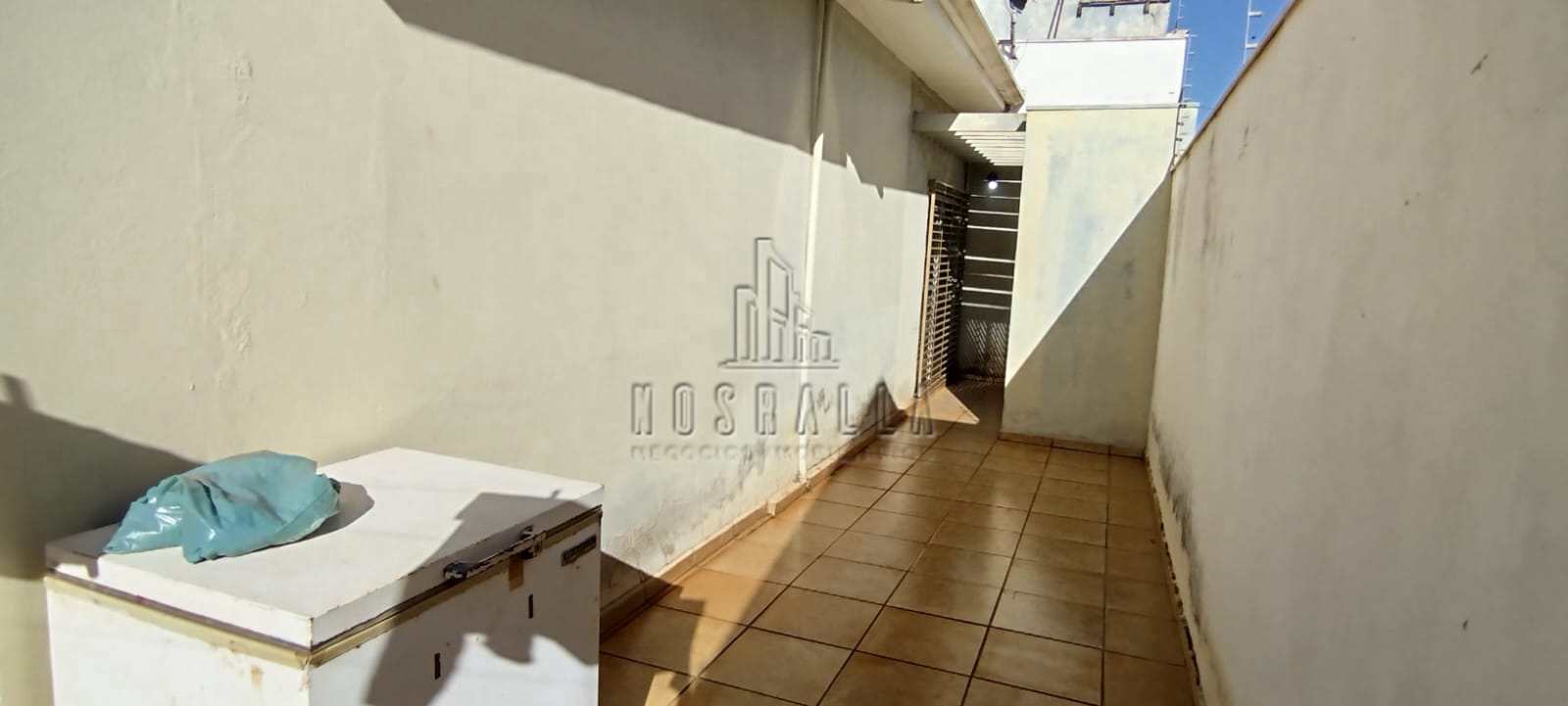 Casa à venda com 3 quartos, 189m² - Foto 4