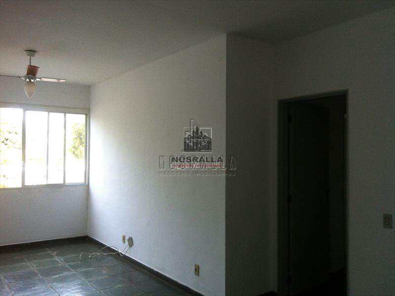 Apartamento para alugar com 3 quartos, 90m² - Foto 11