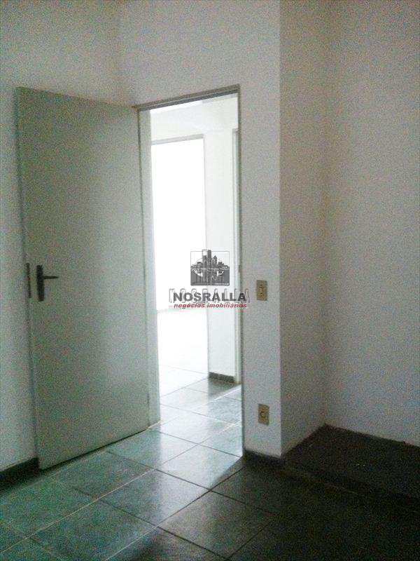 Apartamento para alugar com 3 quartos, 90m² - Foto 12